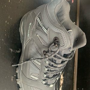 Womens Outland hiking boots